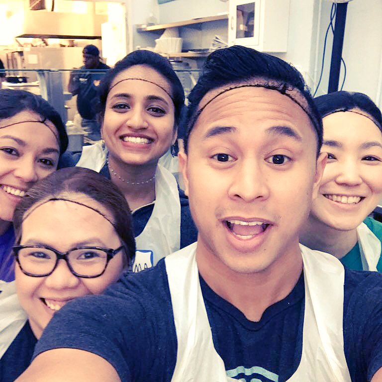 paraamaa's tweet photo. #TwitterForGood with the team!!#vendorops #unitedwestand @espi @fato0902 @chihoendo @LDKyla https://t.co/6bj2hgJB27