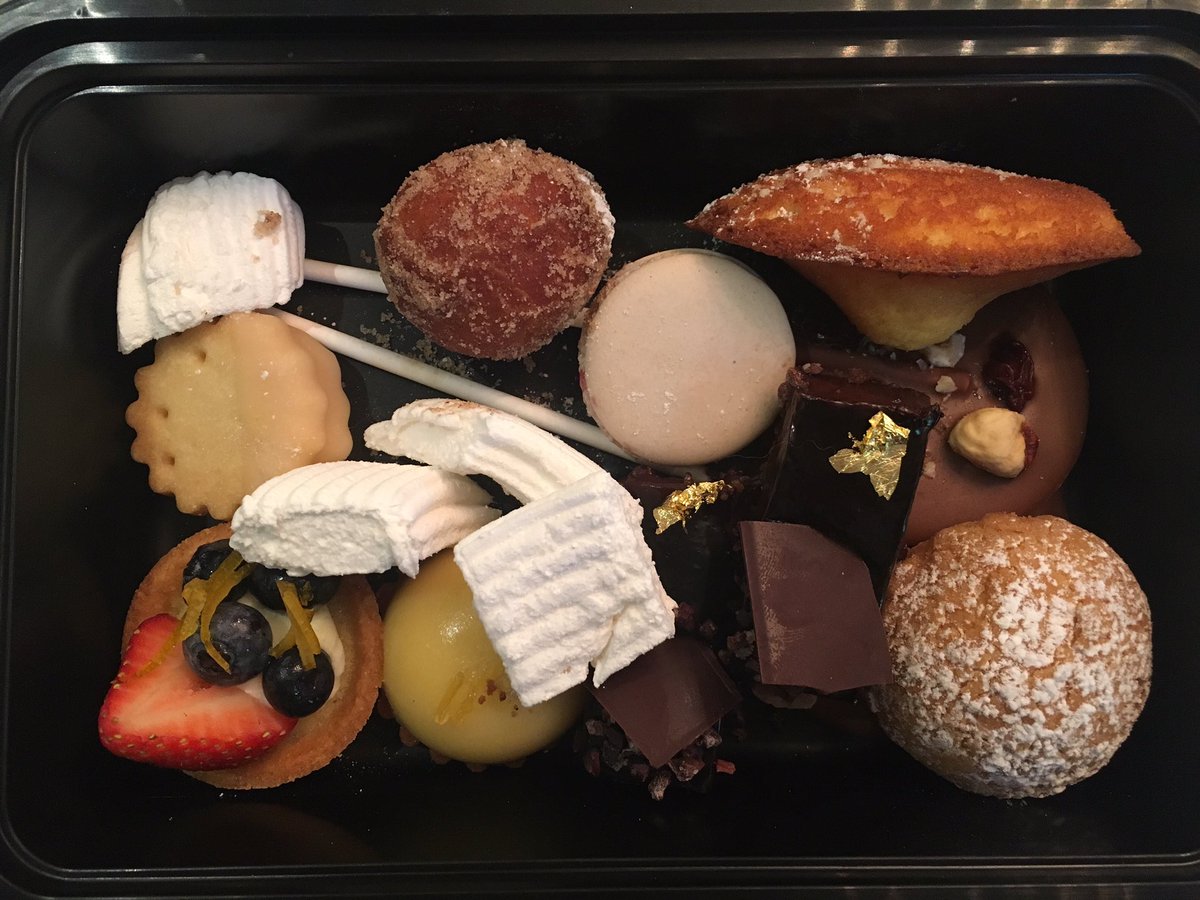 edavidman's tweet photo. Worth every #calorie @Brindille_Chgo @cnaha https://t.co/sd5J4cJITi