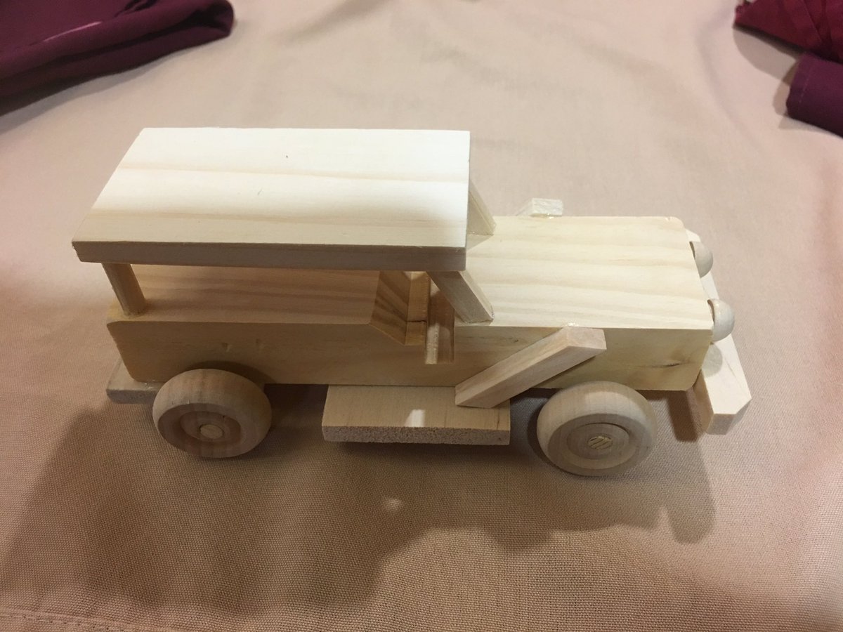 AutumnWoodsHC's tweet photo. #CreativeHands finished products #Legacy #MemoryCare #DailyRhythms https://t.co/s6FDesTsGw