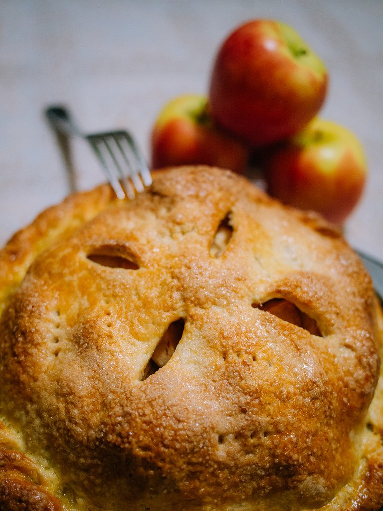 Tomorrow is #NationalApplePieDay. Try our #Striplings Apple Butter Apple Pie recipe 

ow.ly/TprQ30bBl8g