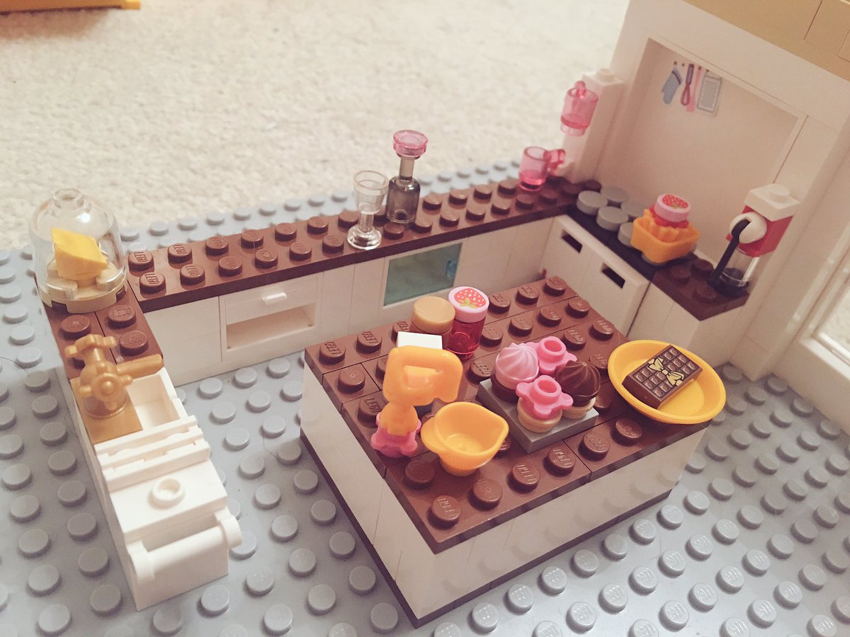 ClaireGard1983's tweet photo. #MasterLegoBuilder https://t.co/PGtoLOT35A