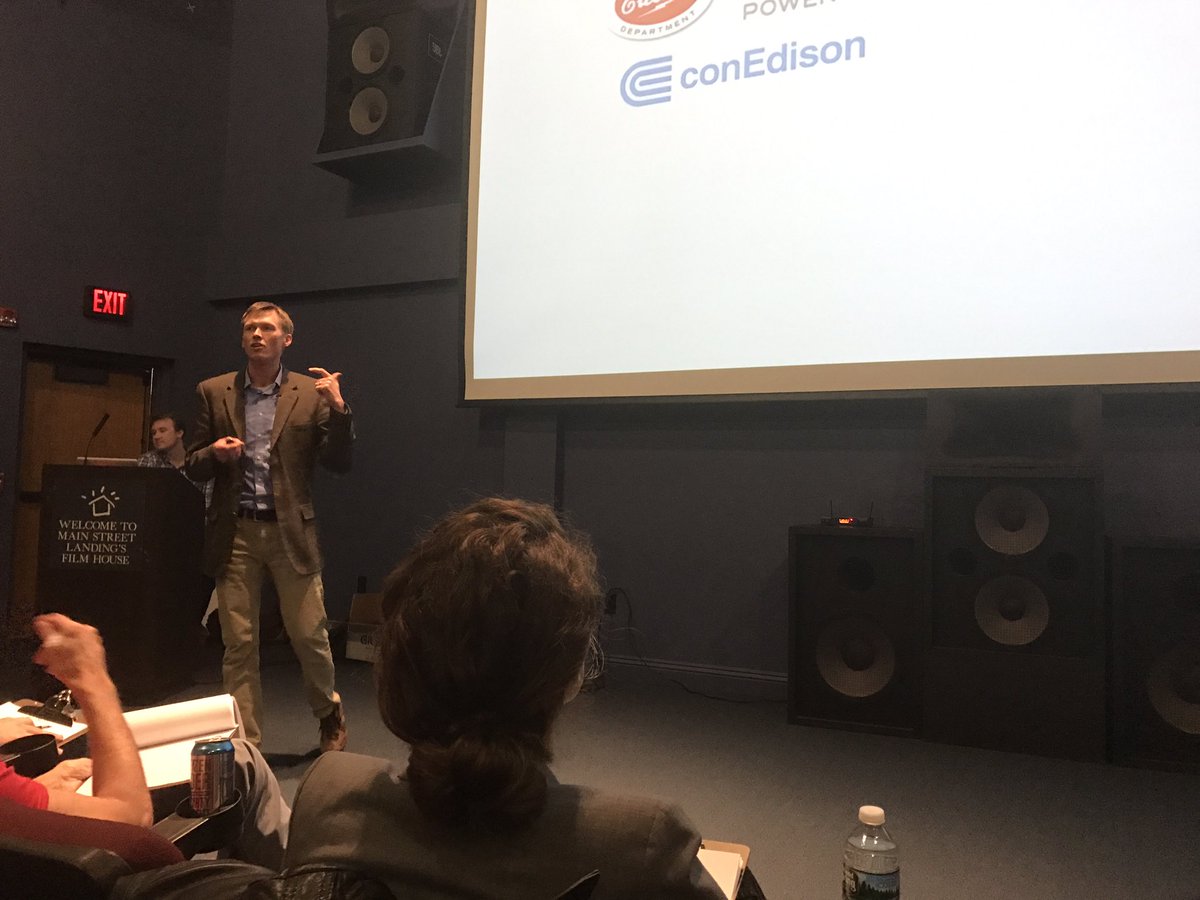 LaunchVT's tweet photo. "We turn our system on, and supply and demand line up automatically." @PacketizedE #launchvt2017 https://t.co/I4Ezr1zwjj