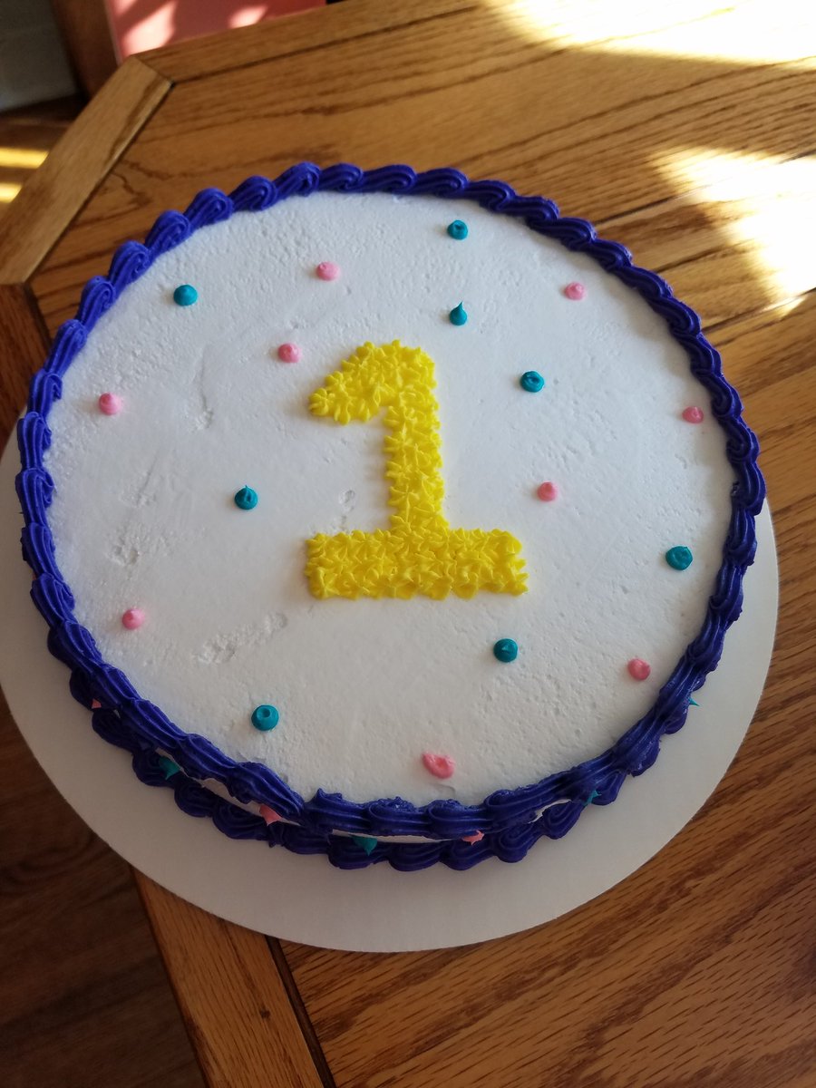 slugbugbakery's tweet photo. Happy first birthday, Ripley!! https://t.co/0vZlZg2r2H