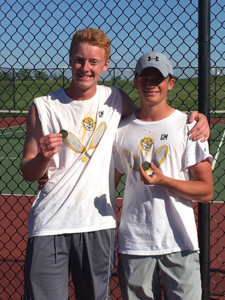 ESHS_Activities's tweet photo. Congratulations to Class 1 District 15 Tennis Doubles Champions Seth Forstner and Lane Rogers. #TigerPride https://t.co/L49v49ciKd
