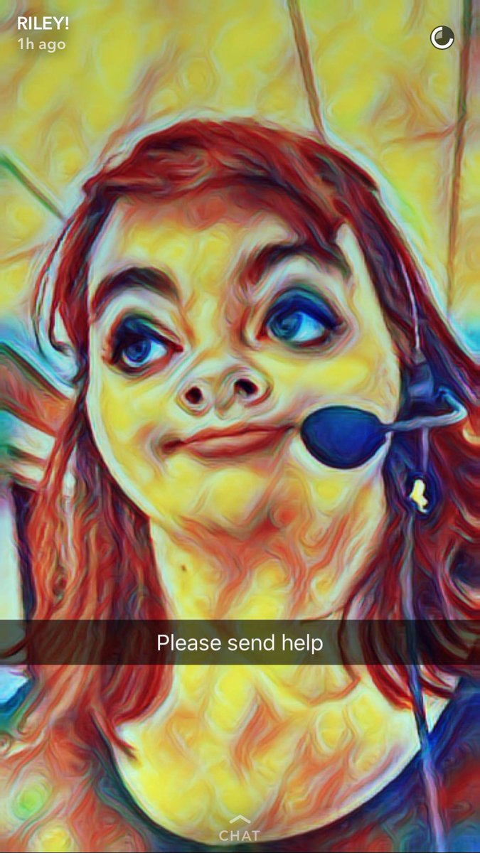 thingsrileydoes's tweet image. When you open the door and you mom immediately starts yelling