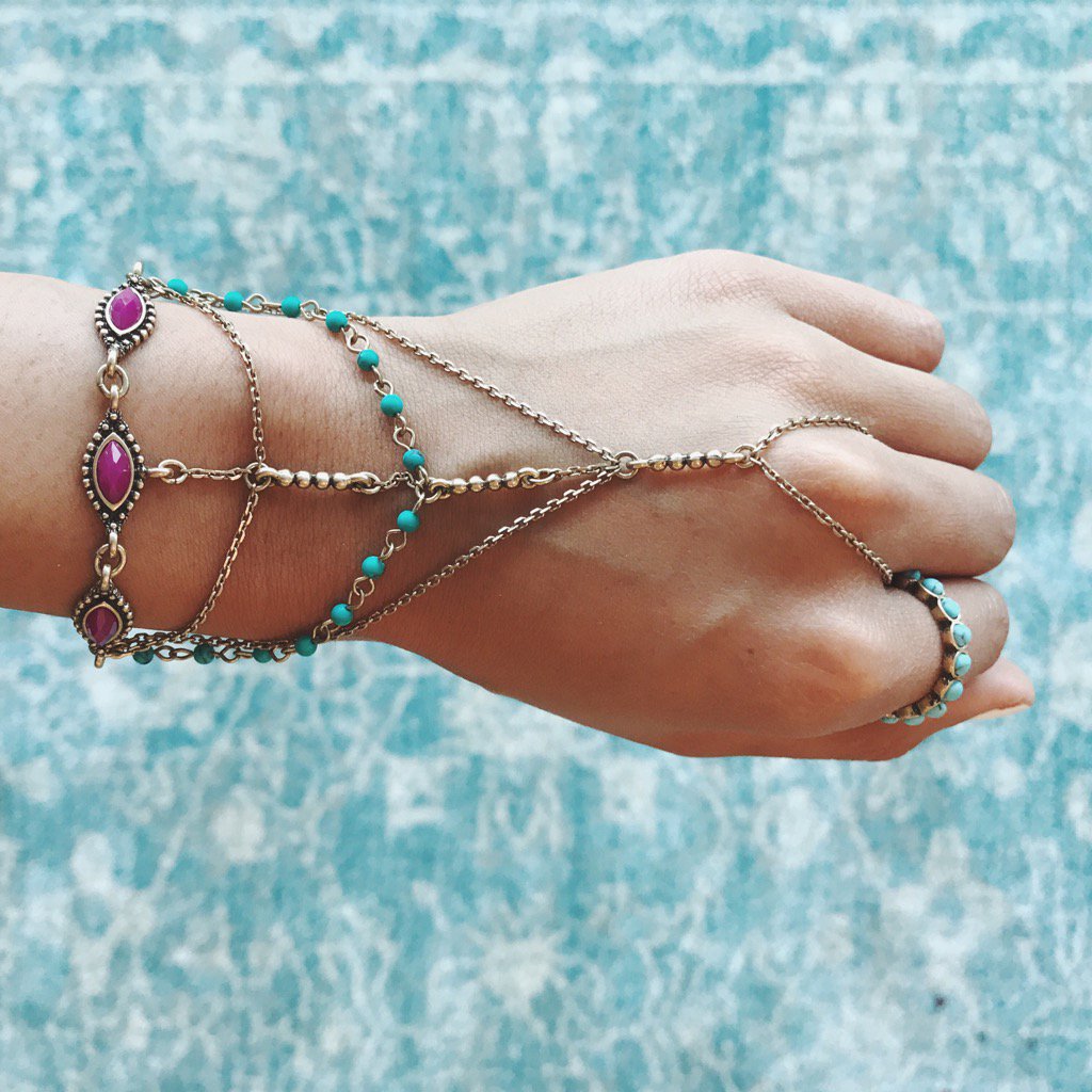 ashdemonte89's tweet photo. Check out the amazingly beautiful summer collection! The link to my boutique is in my bio. https://t.co/OlGReH8Iut https://t.co/UPehr8CJ2f