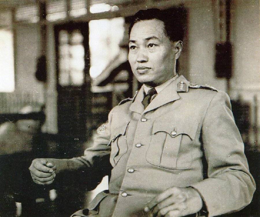 Rabbitislate's tweet image. Burmese dictator Ne Win is said to have bathed in dolphins' blood to regain youth #history