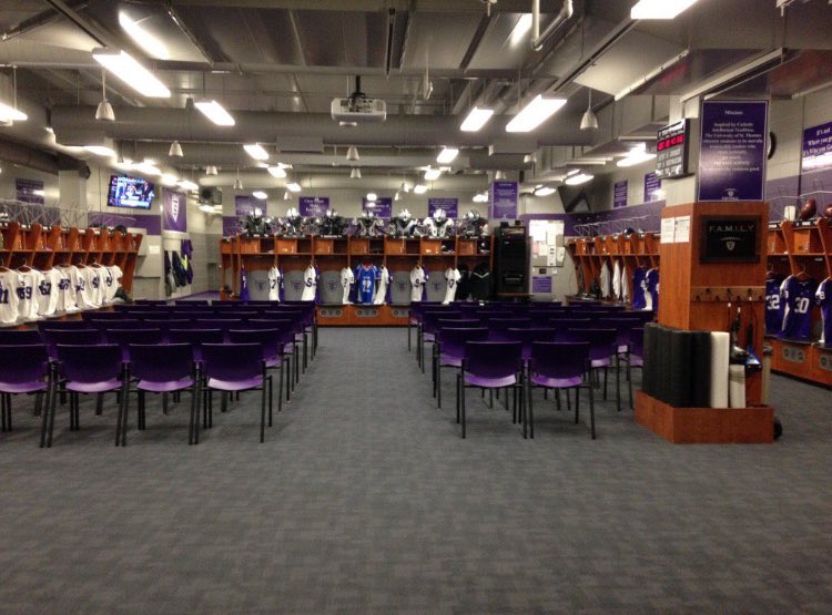Thank you to @kuchinski8 and <a href="/UST_Football/">St. Thomas Football</a> for having me today! Very impressed with the Junior Day