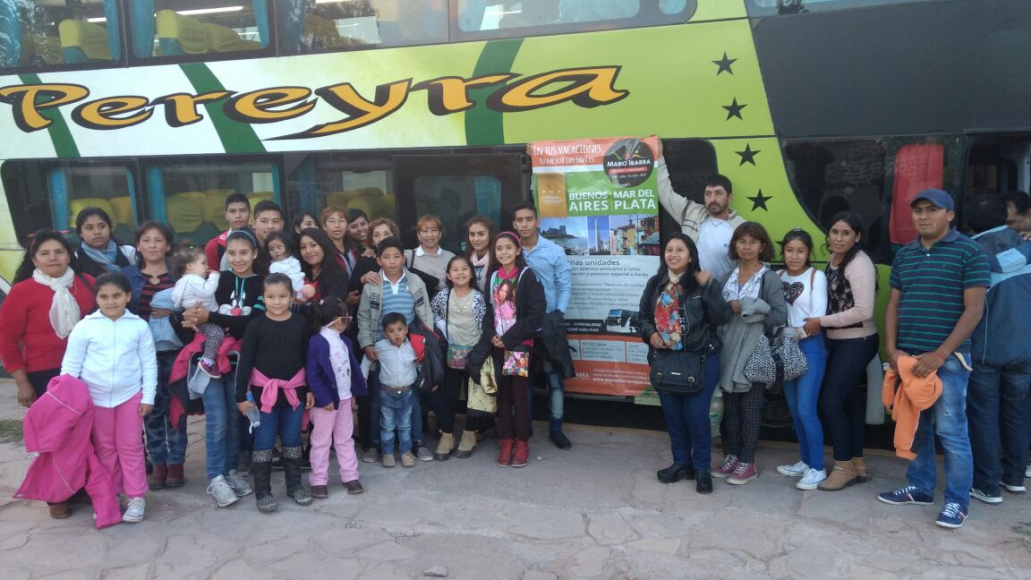 Nuesta gente de Moldes vienen a ver nuestro show .hoy en el Teatro Provincial.