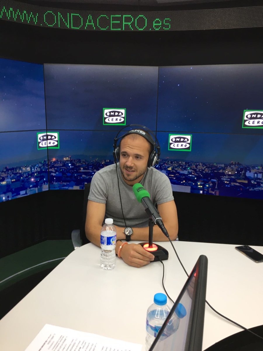 .@Navarro5Lucas: "No he recibido ni una llamada de la <a href="/atletismoRFEA/">atletismoRFEA</a>. Ya no las quiero. Me parece muy triste"