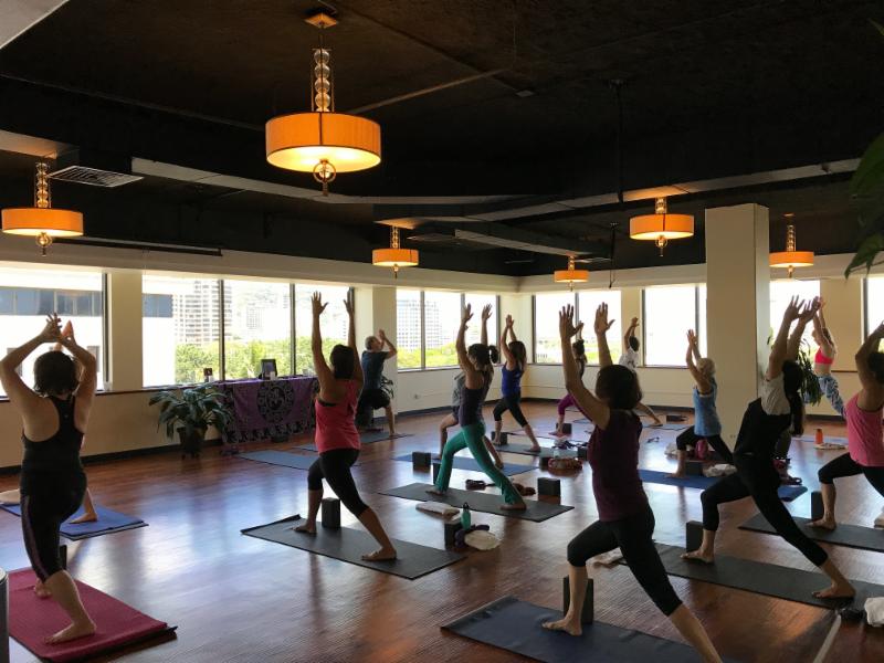 MahaFusion's tweet photo. #Chakras &amp; #Mudras this Week at Maha Fusion #Yoga with Murti &amp; Larina @HonoluluClub #yogis https://t.co/ZfO6hTlC6y https://t.co/LuAEbggfK4