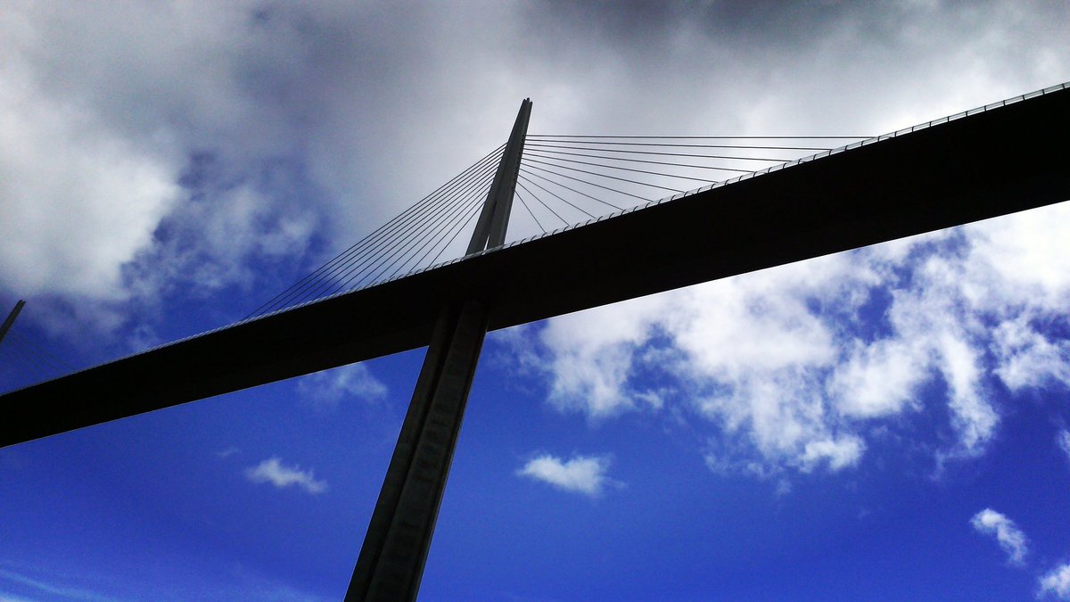 1Picture1Word's tweet photo. #MillauBridge 😃
#1P1W #1picture1word 📸 
https://t.co/jbOb8XmlBH 
#activeemotion 👁️ https://t.co/f8KzArdBh5
