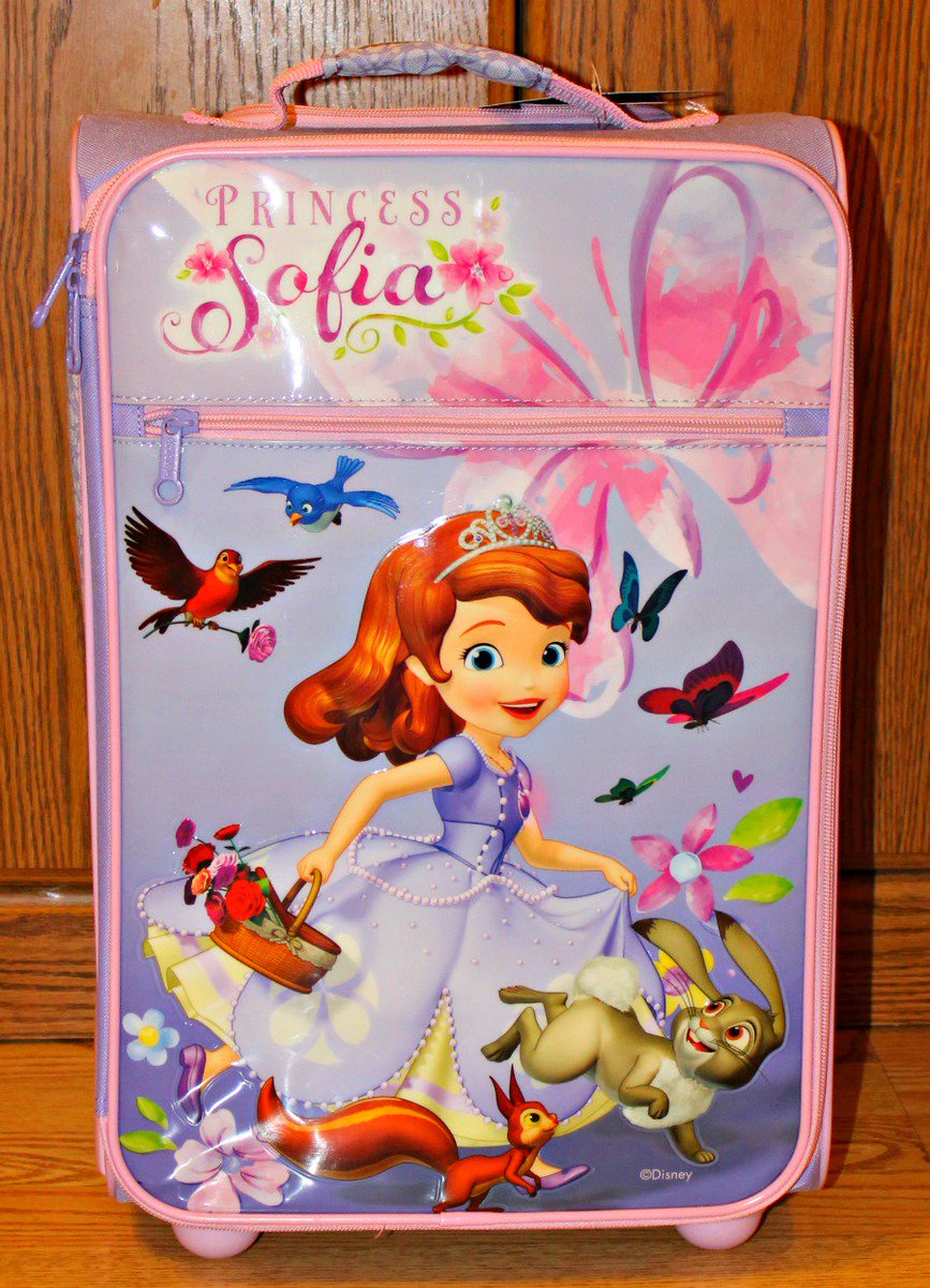 FindingSanity1's tweet photo. My niece loves her @AmTourister suitcase she got at our #DisneyKids Playdate Party. She is ready for grandmas with it. #PackMoreFun #ad https://t.co/p6j4vwdZVY
