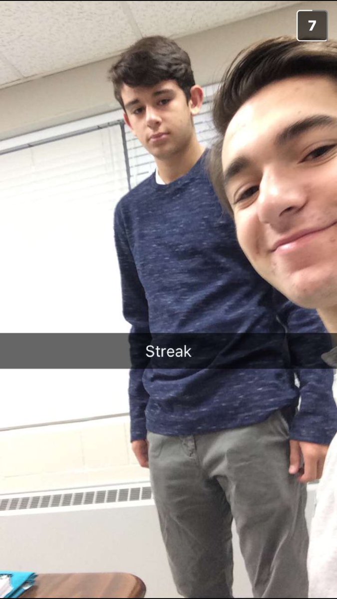 TheRealTyler16's tweet photo. Happy birthday to THE Michael Sisk 🎊@MichaelSisk17 https://t.co/C5WU6tdjU0