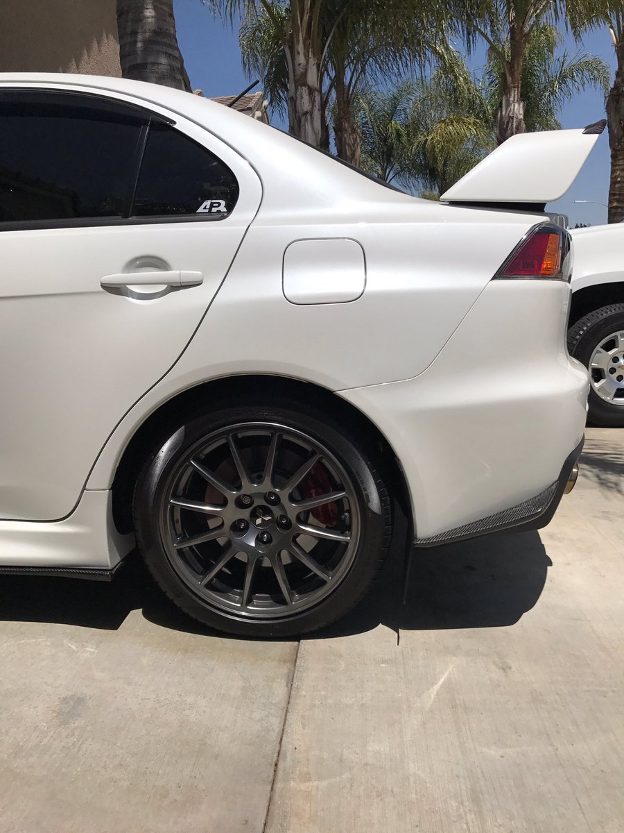 perfectdetailus's tweet photo. The Perfect Detail on this 2015 Mitsubishi Evo X Final Edition #1507 Owner: @johmvrtin #perfectdetail #chemicalguys #rupes #evox https://t.co/ieLSRRyKUN