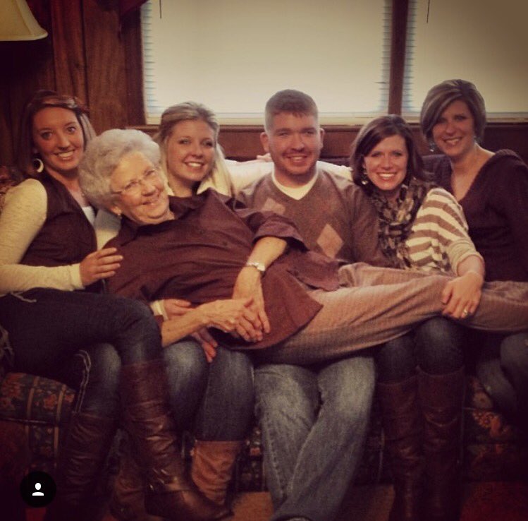 kristinedwards3's tweet photo. Memaw, never ask 4 anything in return. Rock of our family. Sunday lunch 4 our growing family 4 more than 35 years! We ❤️ our #BCPSBestMom https://t.co/5vV449m99p