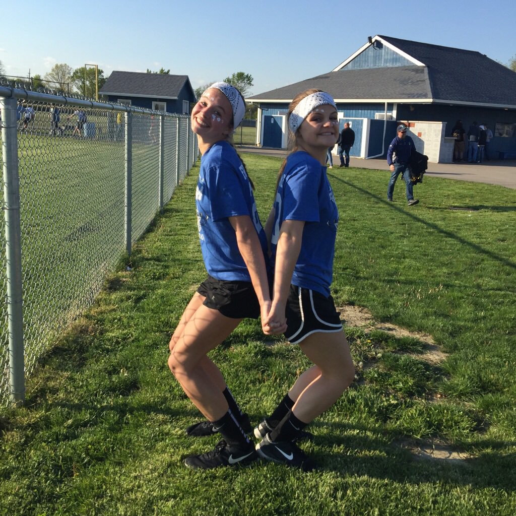 summermaupin's tweet photo. Two concussions later... #gotdadub https://t.co/ijvnJ4titU