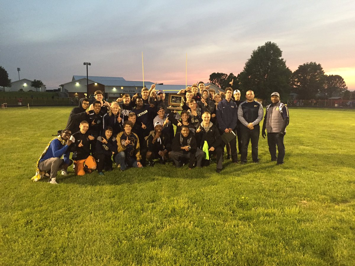 TVTrackField's tweet photo. Boys are MSL Champs! https://t.co/ET8pjJf7BS