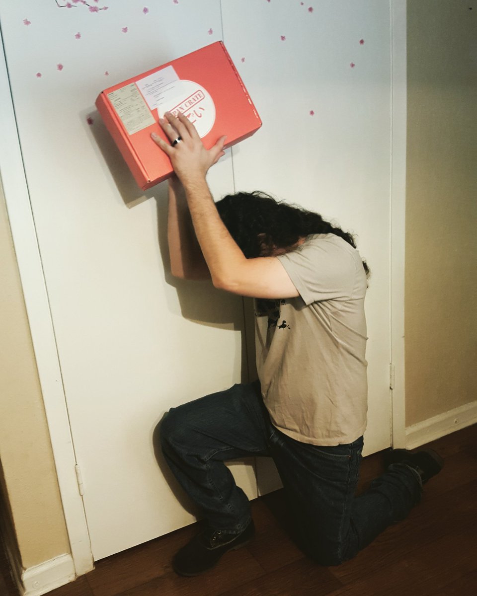 bitforceband's tweet image. 1st of Ryokuen's #JAPANCRATE arrived, and there were spectacular snacks from the #motherland.

#bitforce #japan #crate #bassist #sakura #hai