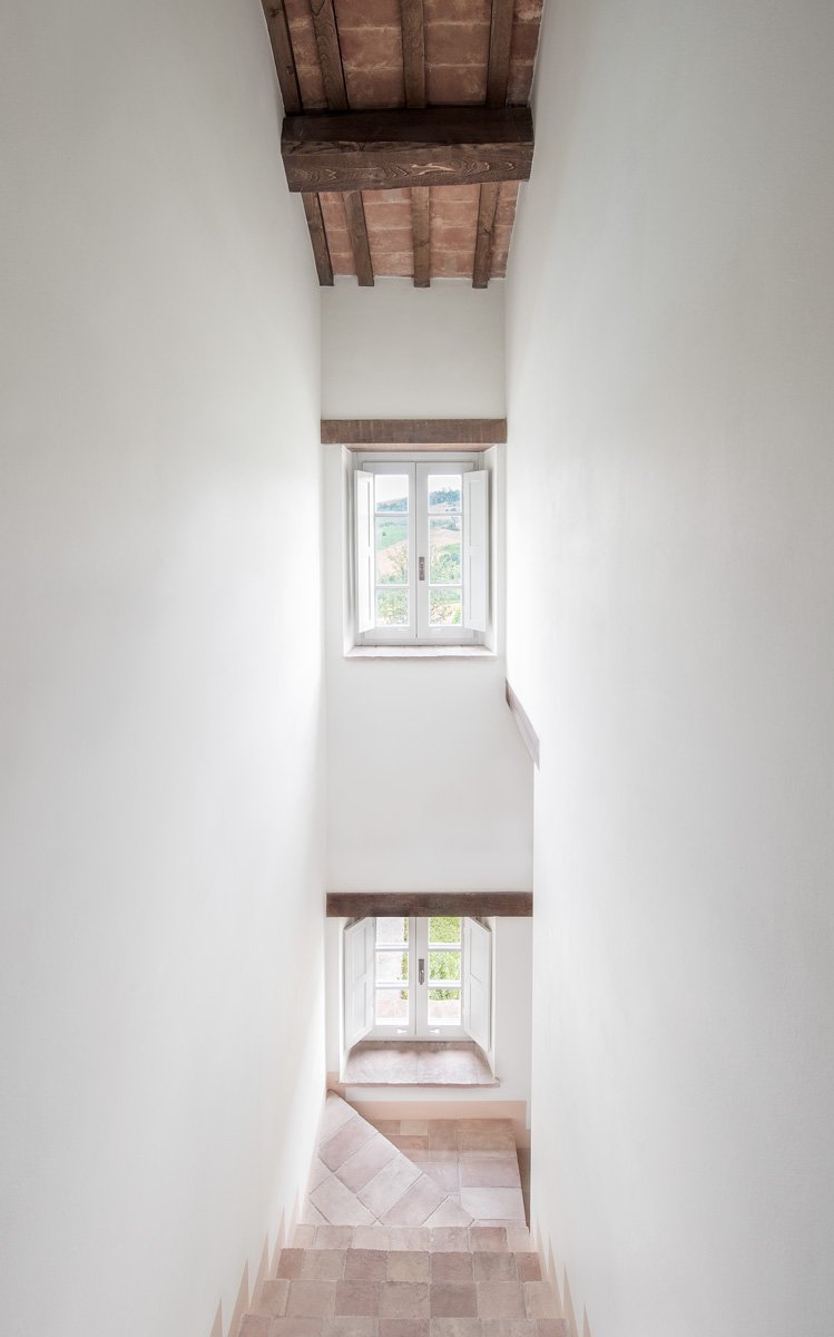 ideasgn's tweet photo. Montelparo Villa by Roy David Studio https://t.co/wjMvAW7wgA https://t.co/QovZSMFNX5