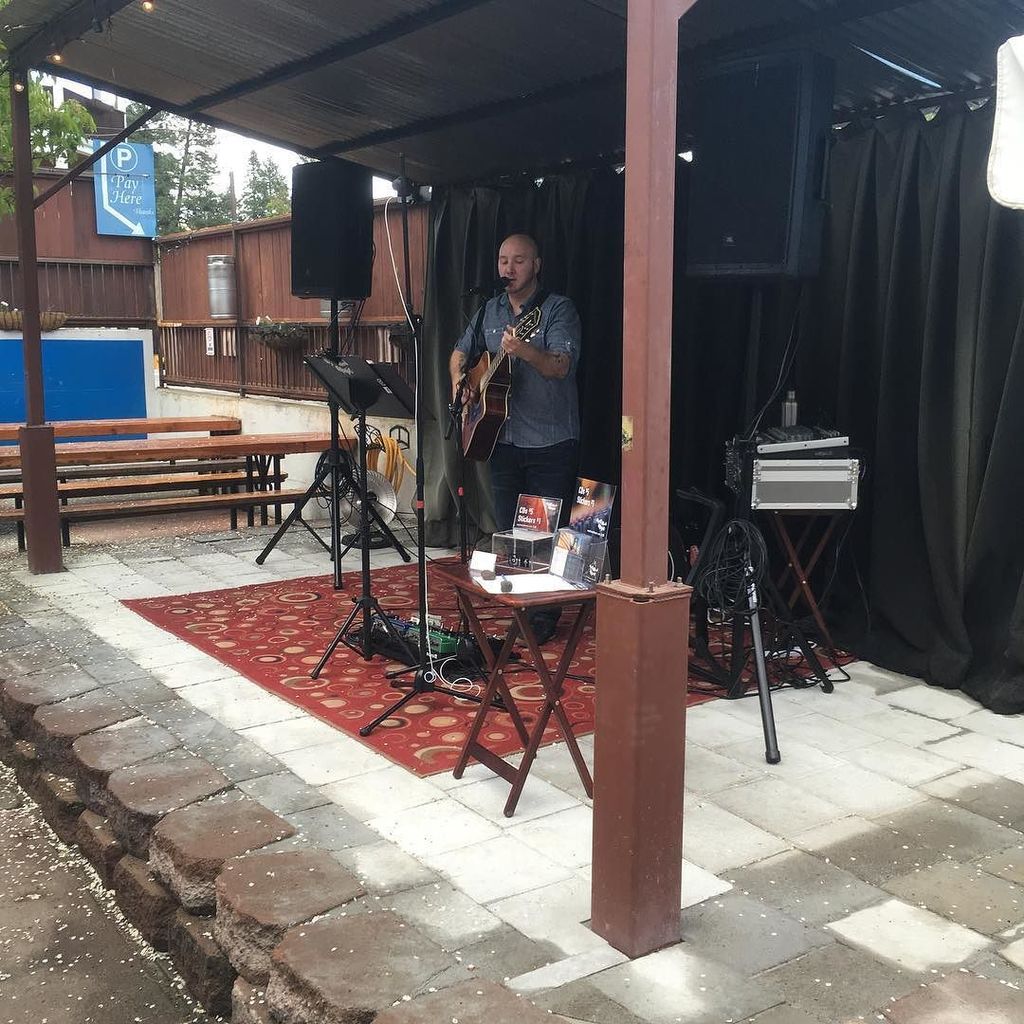 321HOF's tweet image. Come check out Wyatt Wood on our new stage! ift.tt/2rby52R