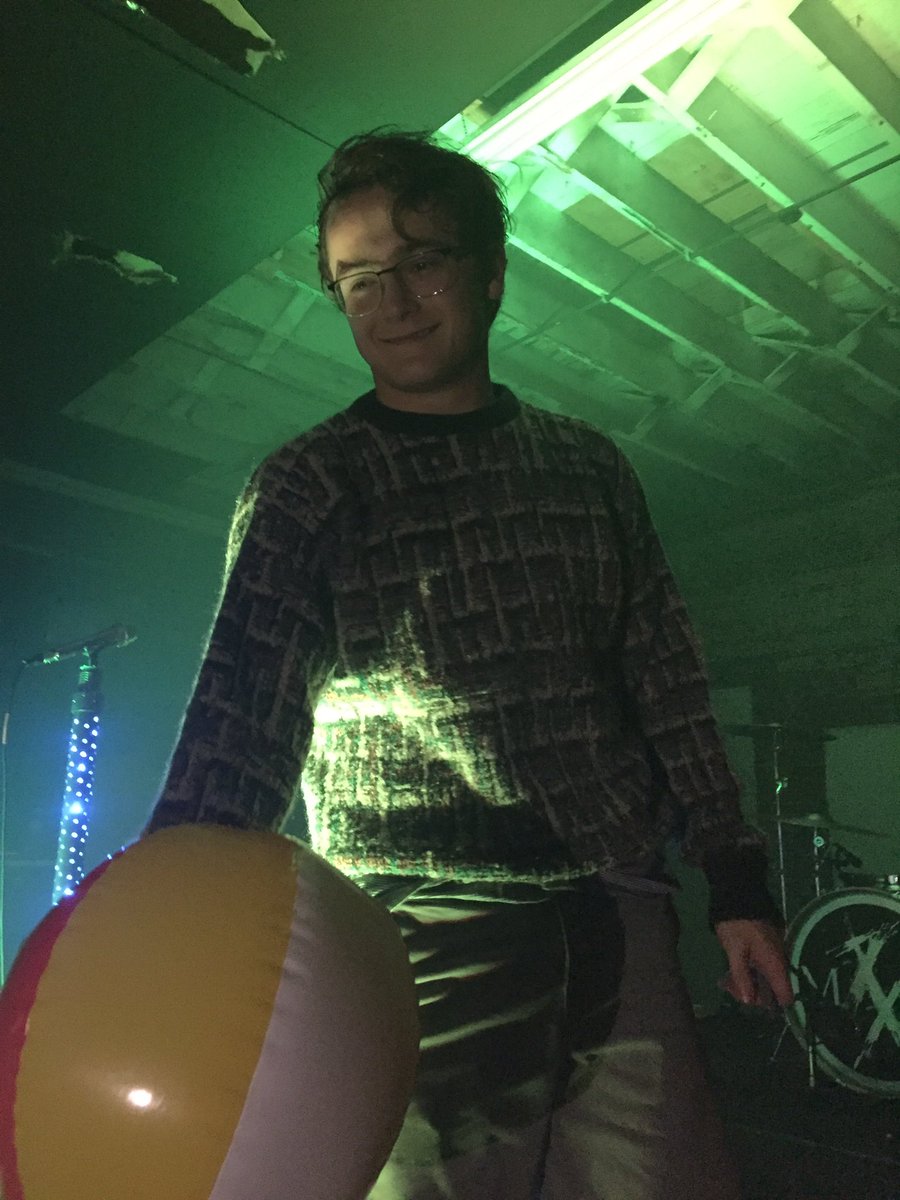 MCXXTRUTHERS's tweet photo. That smile. ALWAYS HAS TIME FOR HIS FANS. #TLDB @CJSmoooth https://t.co/LsNXebVW9n