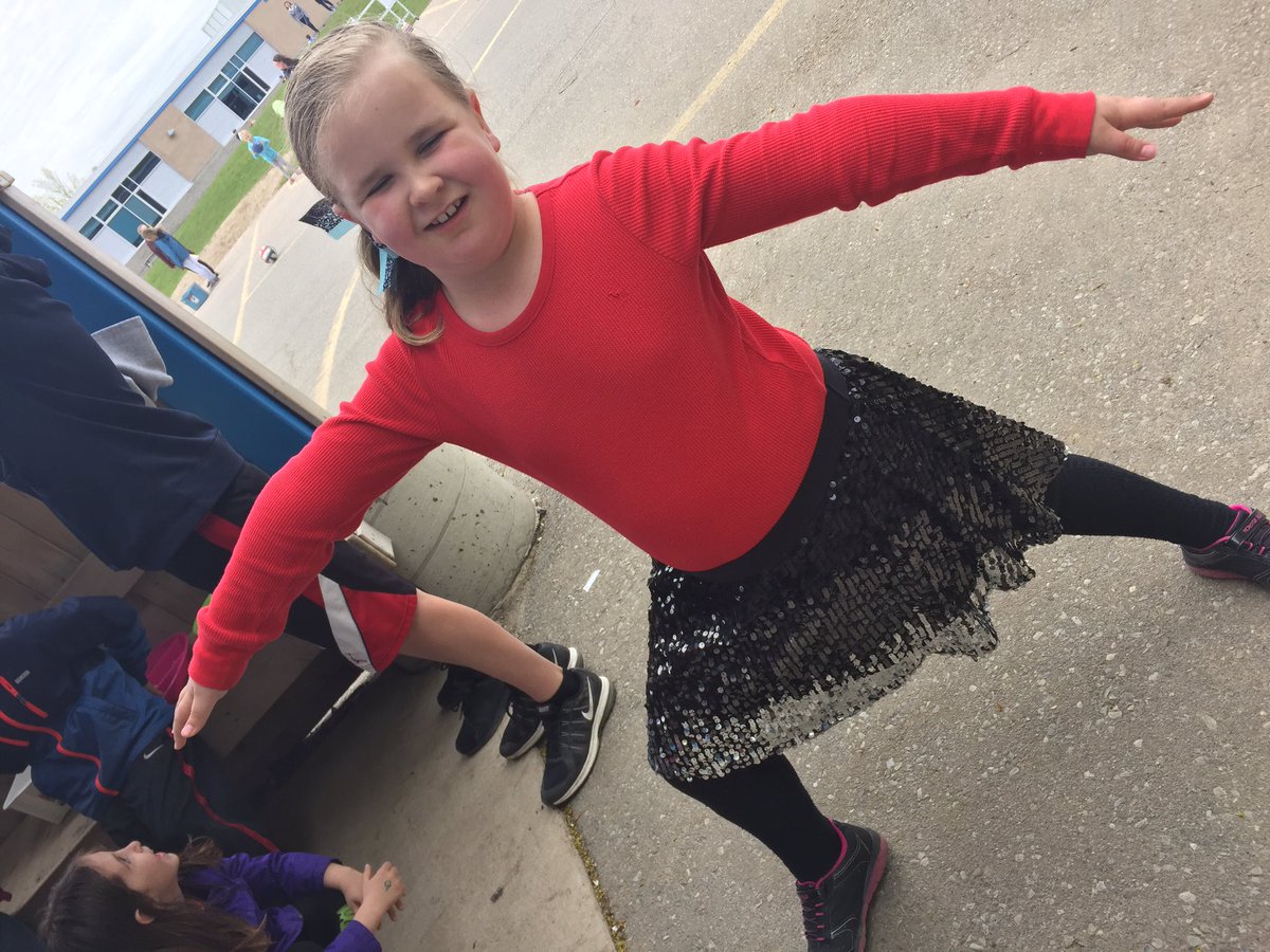 LittleFallsPS's tweet photo. #LMHST Student leaders instructing the #sunsalutation at one of our celebratory circuits on Jump Rope 4❤️Day. @KLCarlyle @TheHSF #warrior https://t.co/tvLOOXDbnp