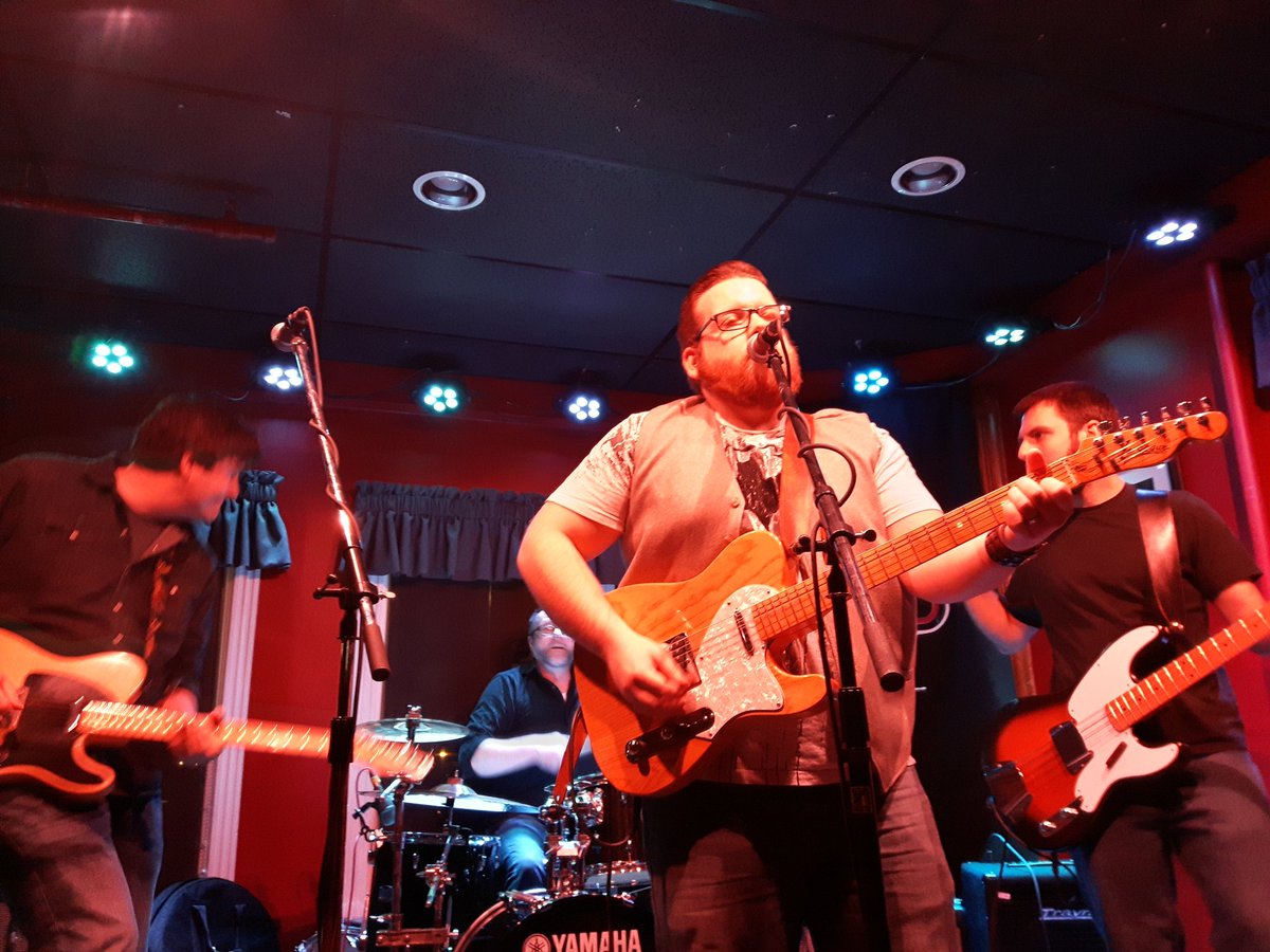 max931fm's tweet photo. @OldStoneStation's bringing summa that Country Swagger to the House of Rock @HuntersPEI #MRMF2017 #PEI https://t.co/ZxVIxkErGw