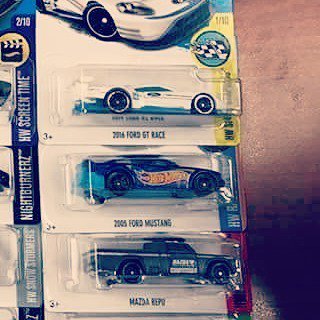 HWStangs's tweet photo. 2017 M case 2005 Mustang #hwstangs https://t.co/x9svwdutgf https://t.co/mbPqRAzqQD