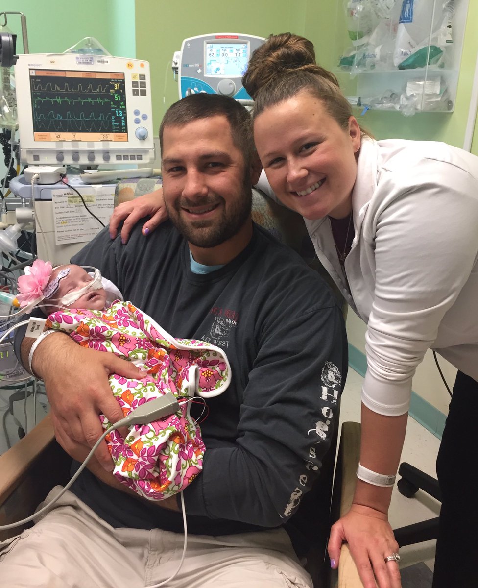 JasonSherko's tweet photo. 2 weeks old today and I got the present of holding my #heartwarrior for the first time. https://t.co/wnR7lVg7by