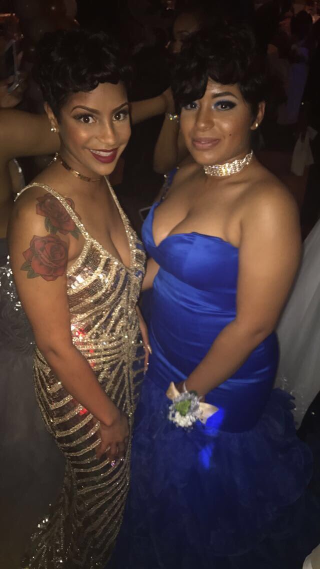 acalvert04's tweet photo. When your bestfriends both have short hair ๐โ๏ธ #thishowyoudoit https://t.co/ijePf1Feki