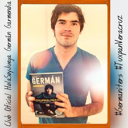 HolaSoyJuega_GG's tweet photo. #GermánGarmendia #Germaniter #TuxpanVer #ClubOficialHolaSoyJuegaGermánGarmendia #CrujitosMx #ChupaElPerro #Ancud 🎩👞. https://t.co/N4dm54Mi3a