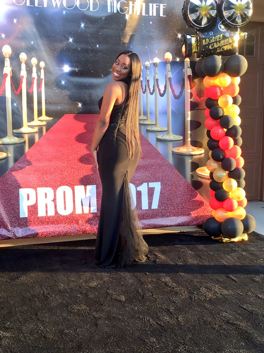 sydkaye_'s tweet photo. My best was so cute todayππ #notherprom https://t.co/FdIadvNKaC