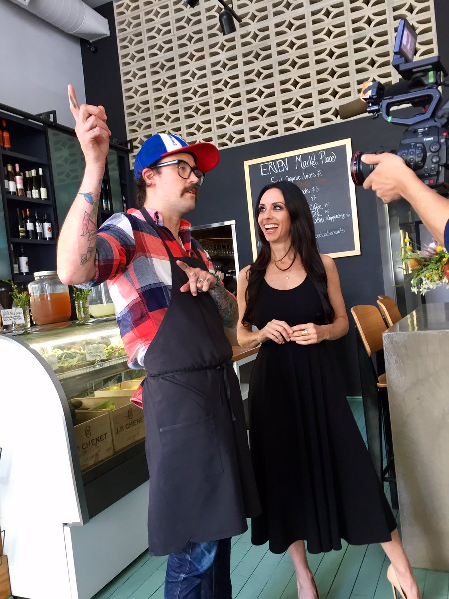 LesleyMia's tweet photo. Shooting in the kitchen with @nickerven at his own @ErvenRestaurant. He even trusted me to blowtorch avocados! @younghollywood #plantbased https://t.co/6ytjl6lQD0