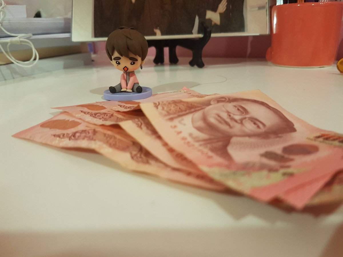 เนื่องจากเราไม่นกบัตร #Got7Thailandtour2017  สุ่มแจกเงิน 300 บาท แค่รีนะคะ สุ่มพรุ่งนี้ 20.00 น. ค่ะ