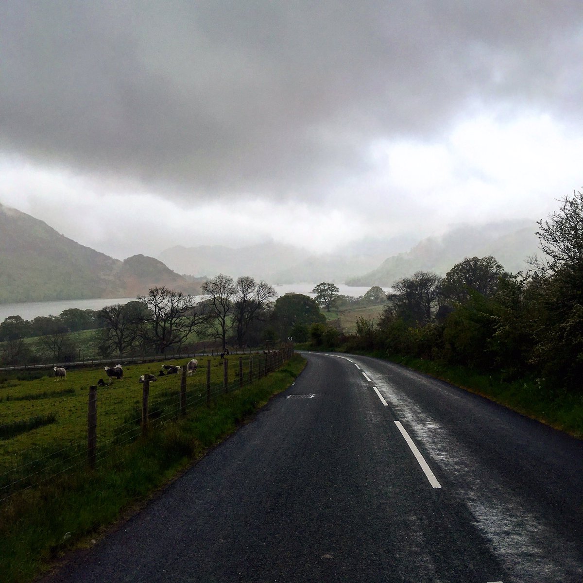 Ullswater looking moody :) still gorgeous though folks 😊