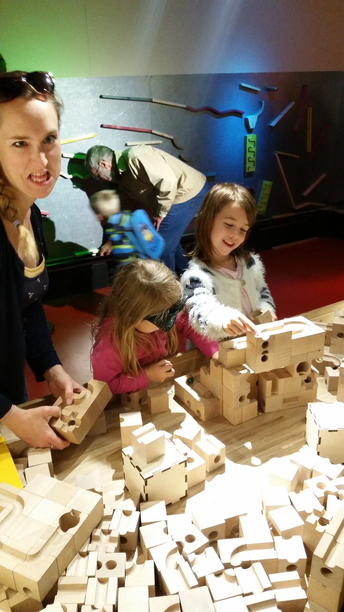 JAS1809's tweet image. This place is Mad. #sillymoment @NAS1809