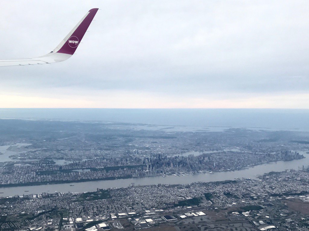 andersfehon's tweet image. Flying over NYC en route back to the U.K. Thanks for the view WOW Air @wow_air