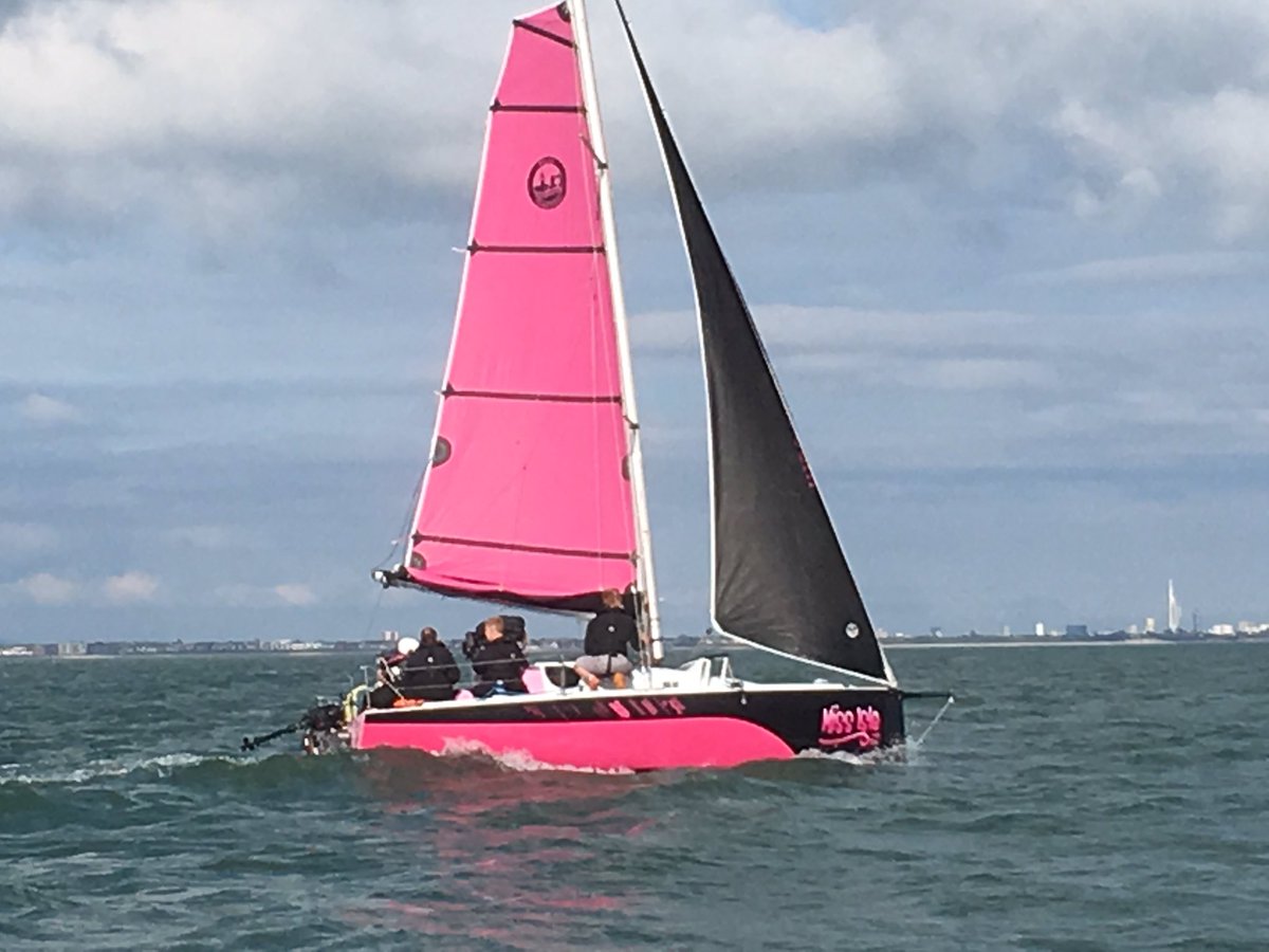 miss_isle's tweet photo. Great day teaching @MrRobBell to sail by breath alone with @DevereuxPhil #sailing tech #sippuff #disabledsport @CowesYachtHaven #solent https://t.co/Nj5HaNwqMx
