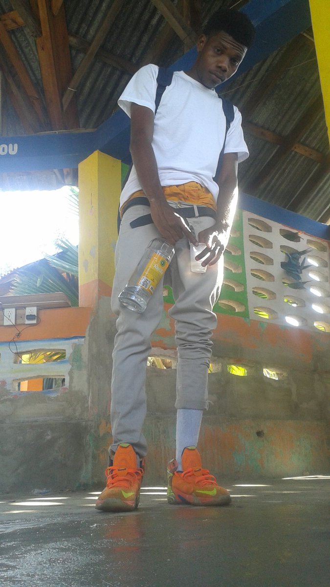 BoyEgare's tweet photo. Gm all i'm busy to day https://t.co/dJGEUuXEFD