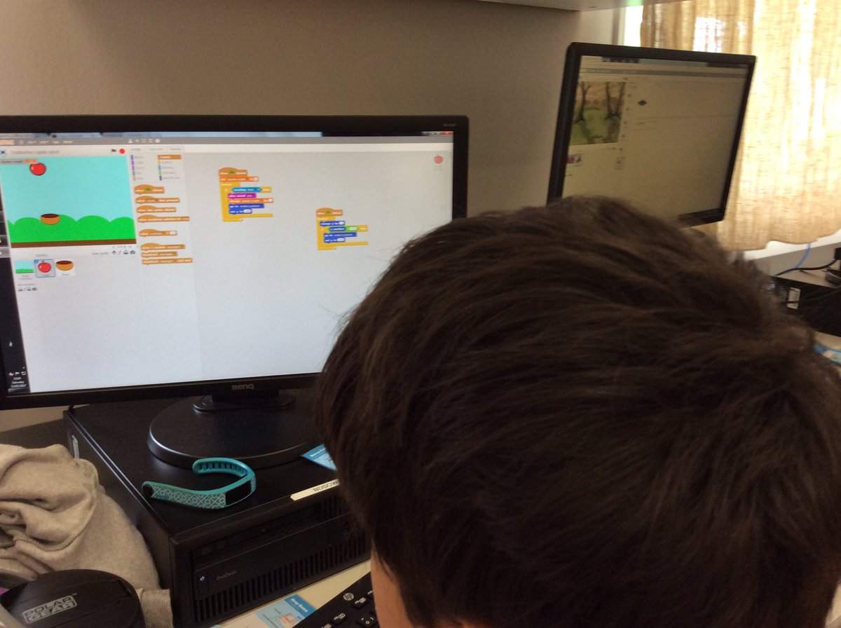 DesignAtDanube's tweet image. Having #scratchfun during #scratchday @scratch @ScratchEdTeam