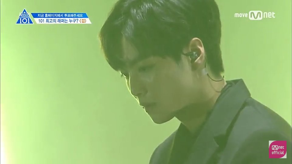 Yue0ng0ng's tweet photo. have you ever seen an angel?
I saw one... on a TV show... and he was in black suit

#KimJonghyun #angelleader #PRODUCE101 #nuest #fearteam https://t.co/jHWteW0si3