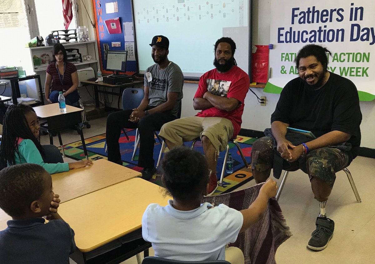FatherhoodTFSF's tweet photo. Each year more fathers recognize their importance to their children.
Fathers in Education Day in MDCPS one reminder to schools/community. https://t.co/0XRVTzBBYC