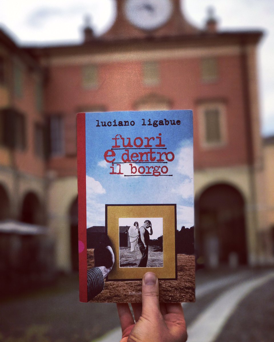 ligabue's tweet photo. 13/05/1997-13/05/2017
20 anni di #FuoriEDentroIlBorgo
A quale racconto siete più legati? https://t.co/SToi3MqMvr