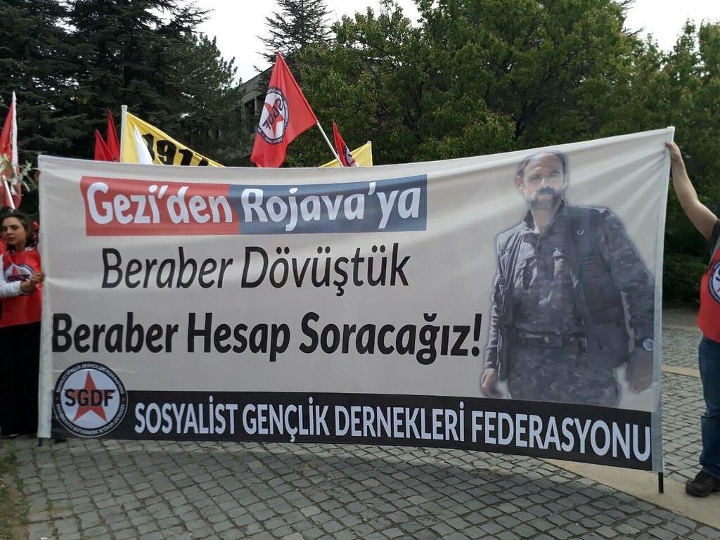 UstAkilOyunlari's tweet photo. Devletin egitim kurumu olan/ olması gereken ODTÜ ne zaman bölücü örgütlerin ideolojik egitim merkezi olmaktan kurtarılacak. 
YÖK'e soruyoruz https://t.co/RuVlKJNUJT
