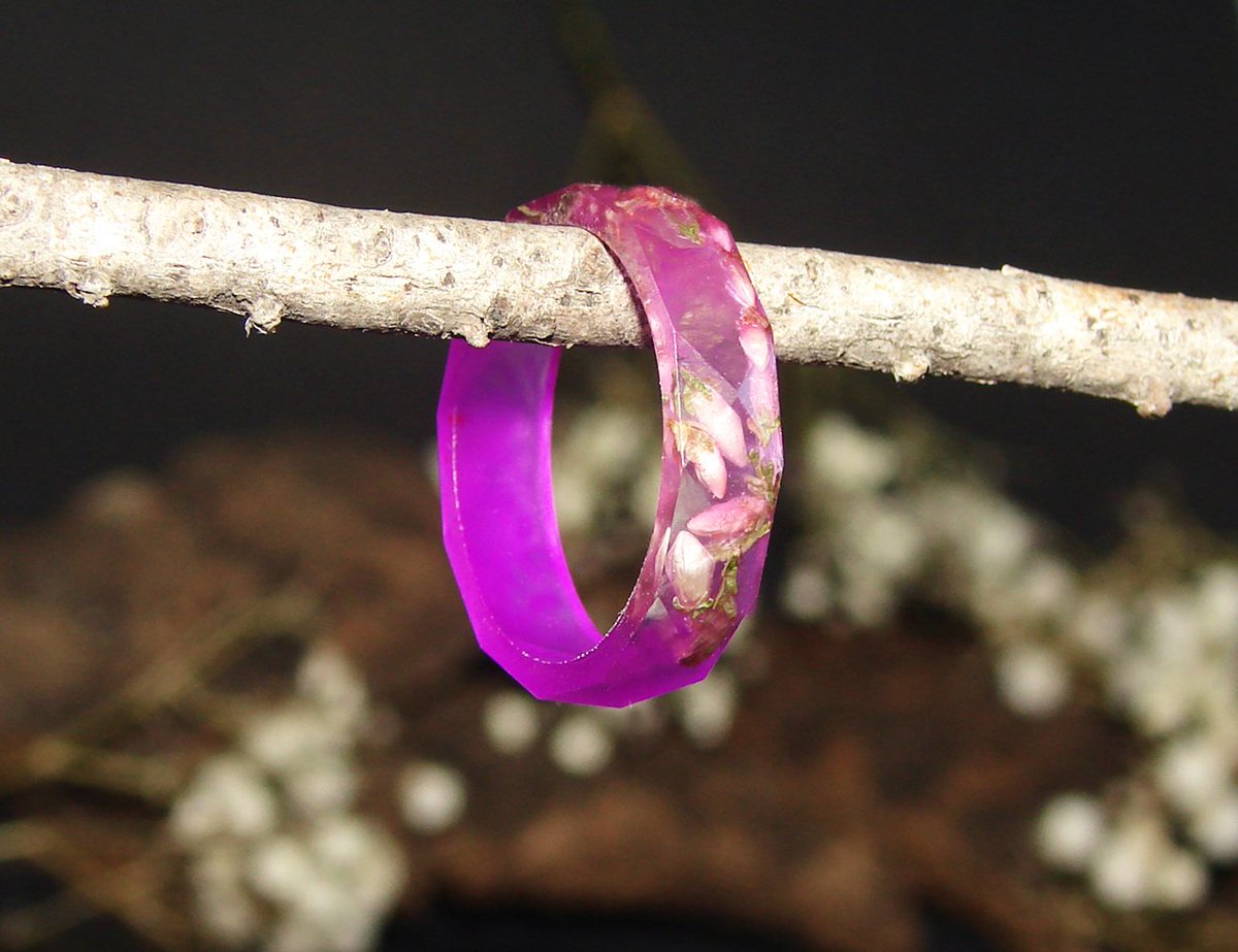 ArttSpaces's tweet photo. #ResinRing
https://t.co/KAFKsjLJIh
#StatementRing #GiftRing #NatureRing #InspiredRings #ResinJewelry #FlowerJewelry #PressedRing #Ring #etsy https://t.co/uQSNRo1pQe