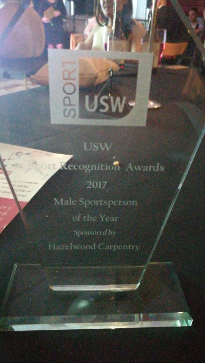 Congratulations to @jarad85 on winning <a href="/UniSouthWales/">University of South Wales</a> Sportsman of the Year at last nights <a href="/USWSport/">USW Sport</a> Awards Dinner