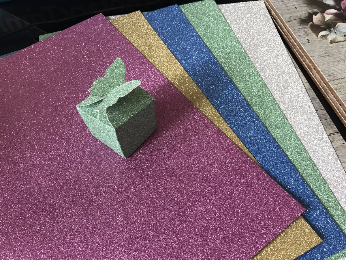 SmoothOperatio3's tweet image. Glitter Butterfly Favour boxes on glitter card! These are my favourite