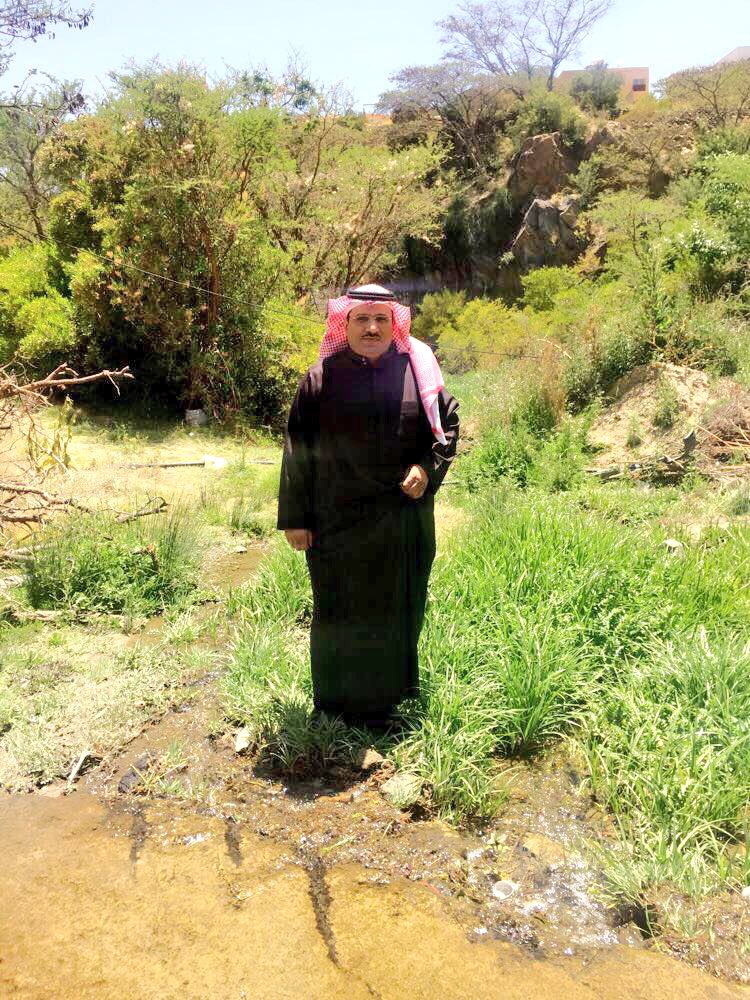 Qabdullahhumair's tweet photo. علّم عيوني اللي .. ماتنام 
أن حبك  سرى .. والجو غايم

وان عقبك على الدنيا .. السلام
وان مافيه أبد ..  حب دايم !! 
•
#عبدالله_حمير_القحطاني https://t.co/rx9XDXhbZC