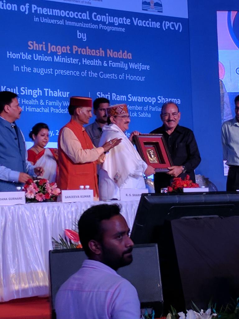 MoHFW_INDIA's tweet photo. Pneumococcal Conjugate Vaccine #PCV will be rolled out in states of #HP, #UP and #Bihar in the first phase. #SwasthaBharat #VaccinesWork https://t.co/ZjKdWk4WB2